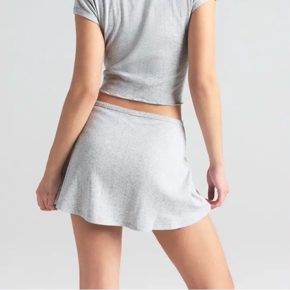 skims drop needle pointelle mini skirt in light heather grey - Picture 2 of 8